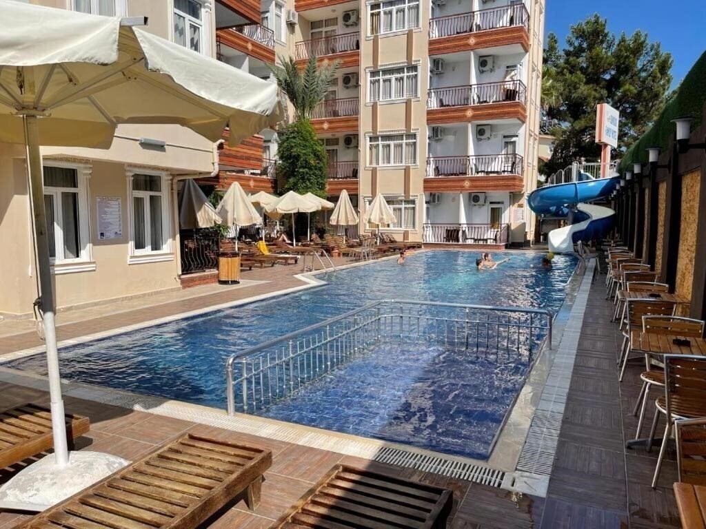 Отель Sunside Family Hotel 4*
